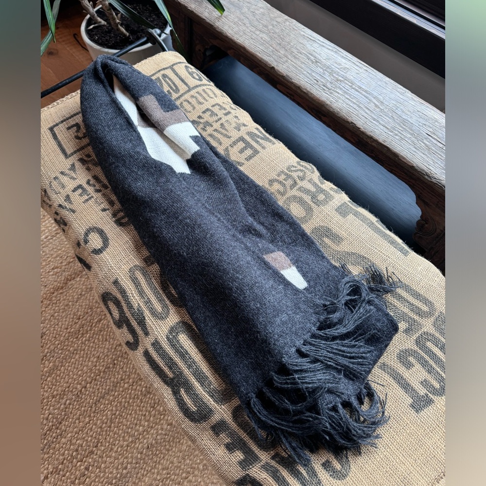 Alpaca wrap - Picture 6 of 7